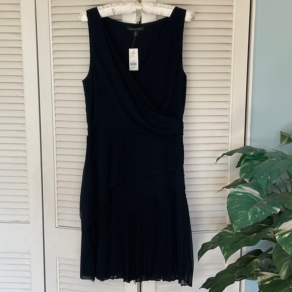 Banana Republic Black Sleeveless Faux-Wrap Pleated Midi Dress